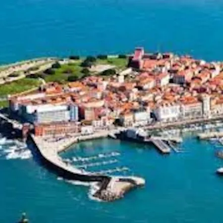 Espacioso 140 M2 Y Calidad A 250 Metros Playa Y Puerto Deportivo 5hab 2 Banos Vut2917as Хихон