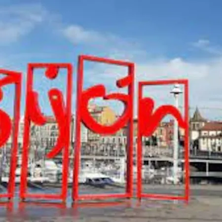 Апартаменты Espacioso 140 M2 Y Calidad A 250 Metros Playa Y Puerto Deportivo 5hab 2 Banos Vut2917as *